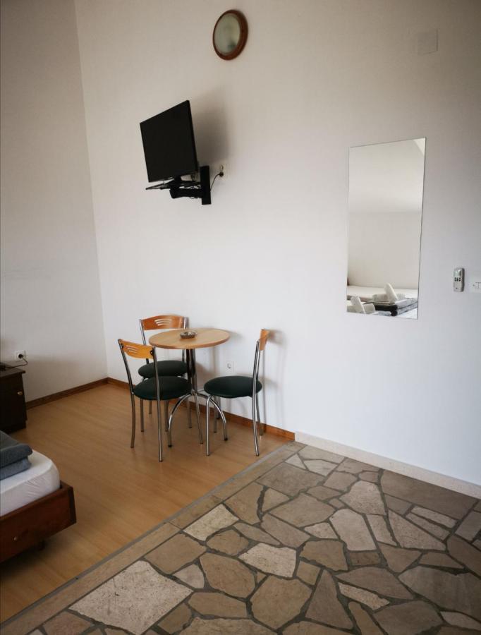 Apartments Plazibat Škrip Buitenkant foto