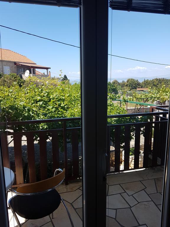 Apartments Plazibat Škrip Buitenkant foto